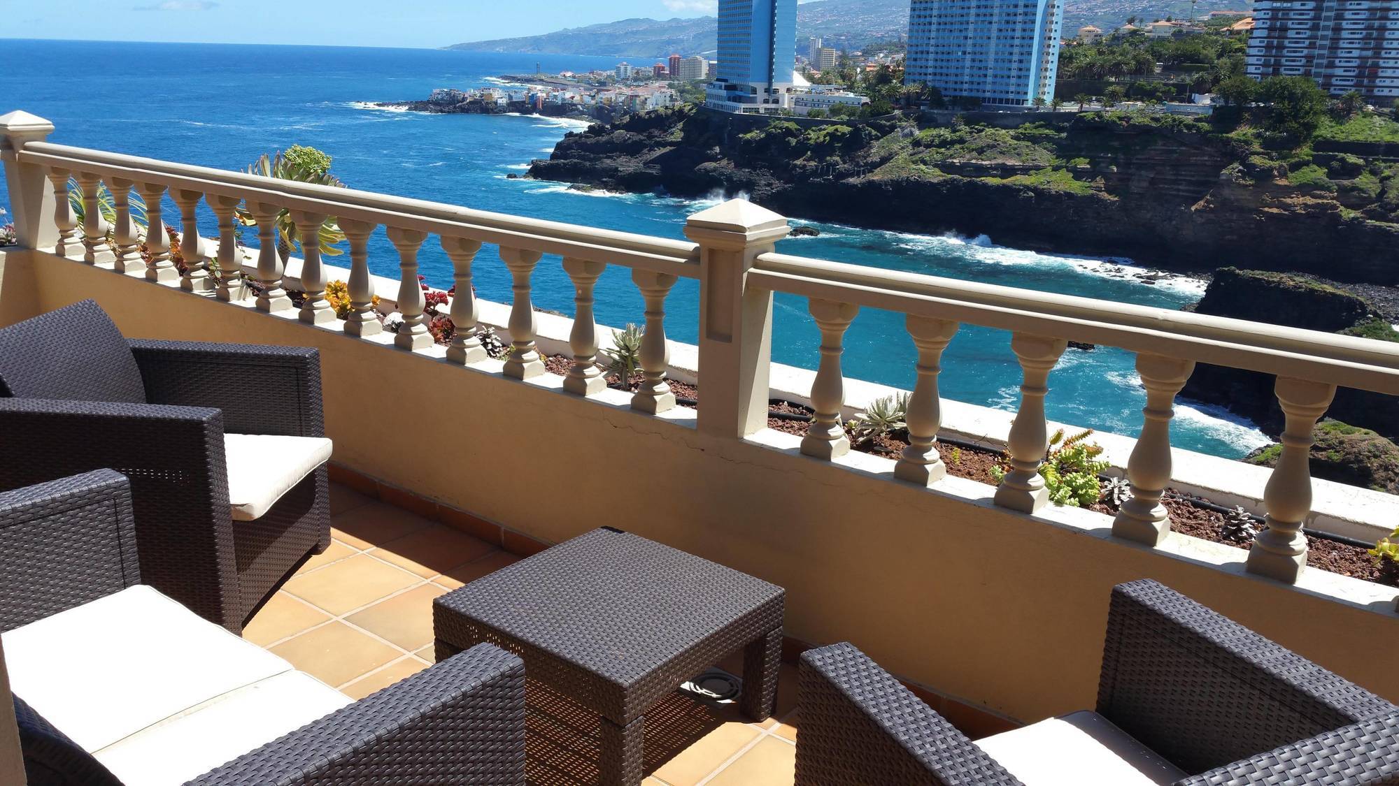 Apartamentos Playa De Los Roques Лос-Реалехос Экстерьер фото